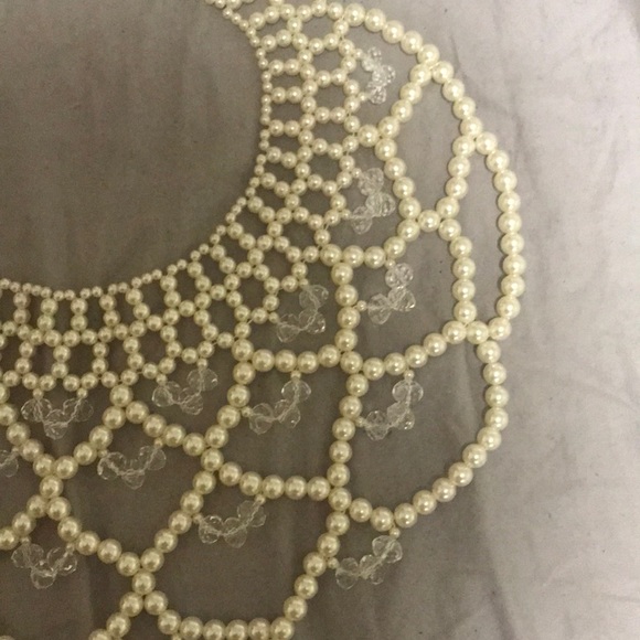 Pearls Neckless - Picture 4 of 4